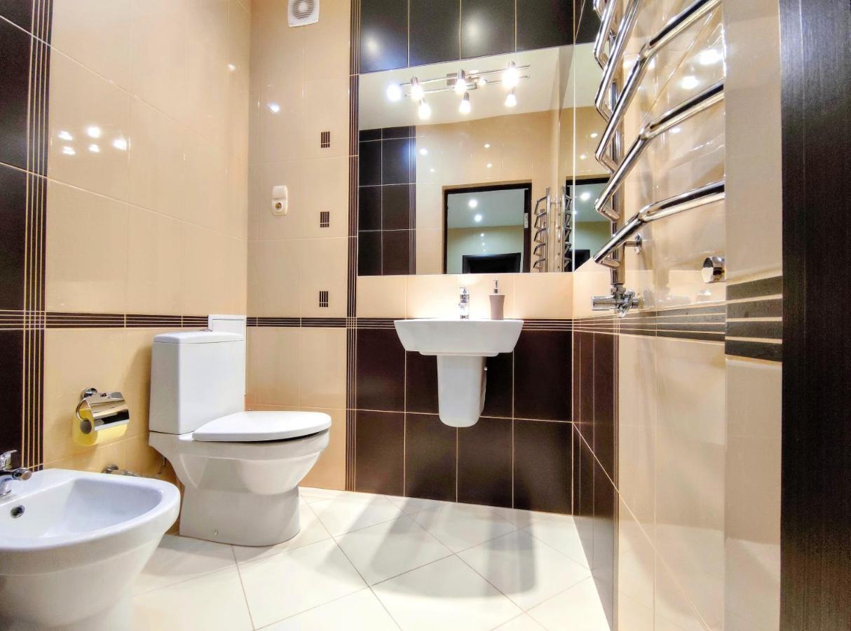 Apartment Positive Lviv Extérieur photo