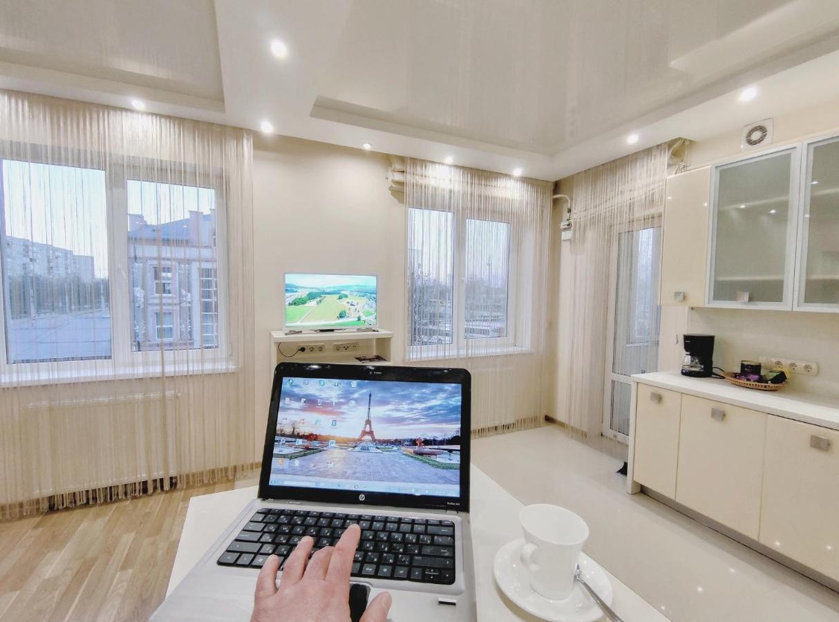 Apartment Positive Lviv Extérieur photo
