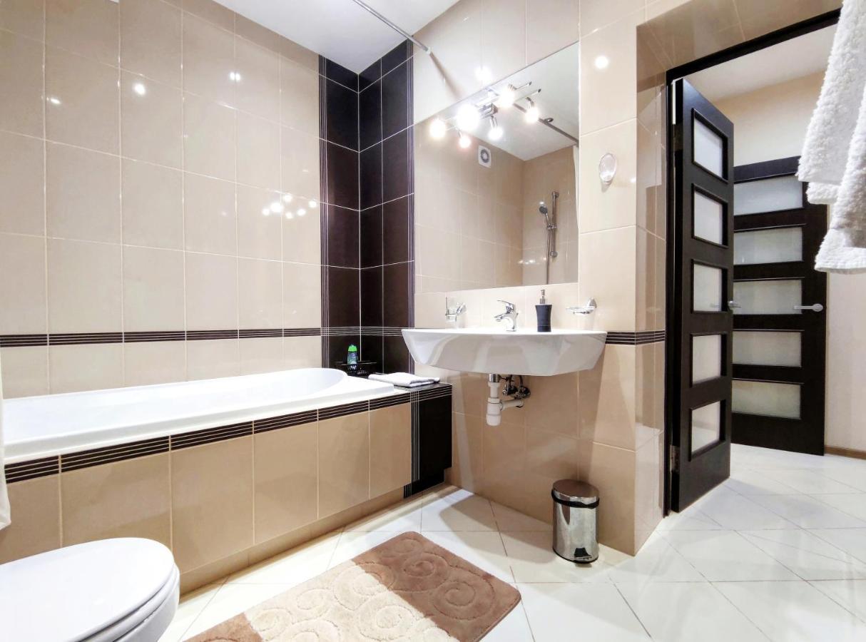 Apartment Positive Lviv Extérieur photo