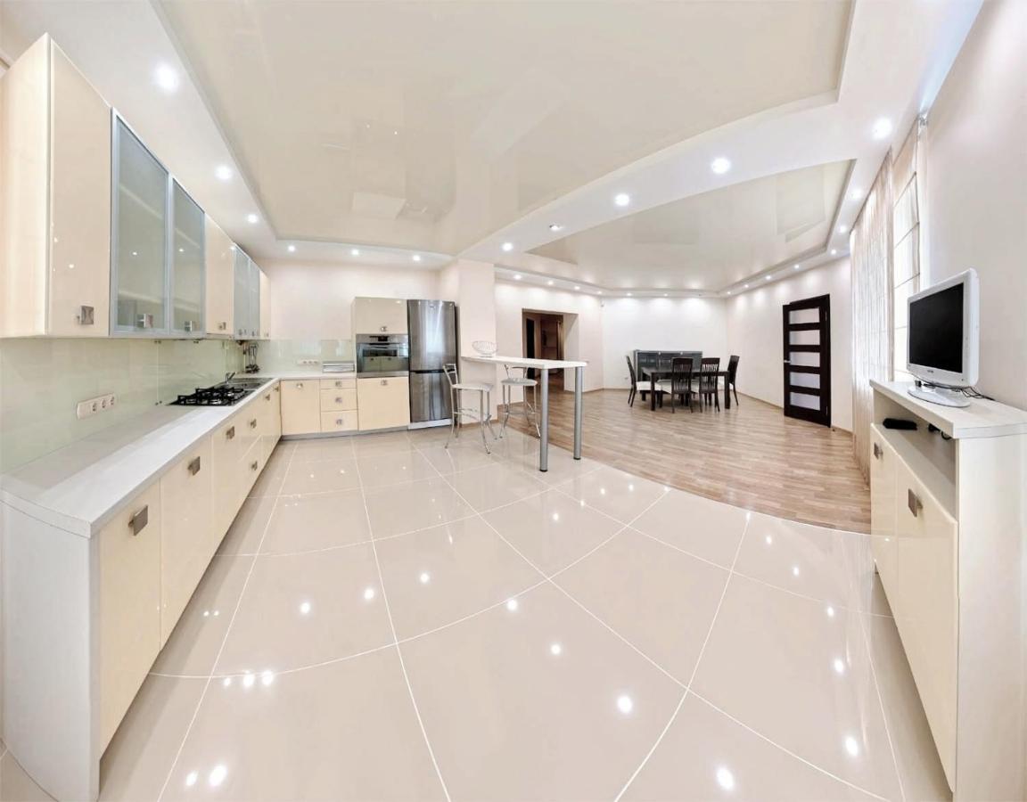 Apartment Positive Lviv Extérieur photo