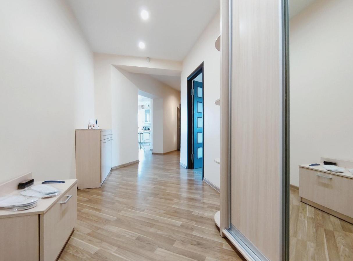 Apartment Positive Lviv Extérieur photo